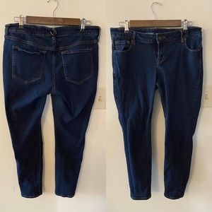 Old Navy Low Rise Rockstar skinny jeans